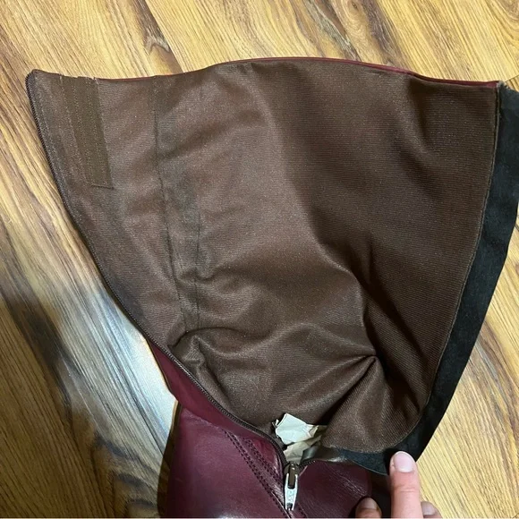 Vintage Leather Cone Heel Knee High Boots Wood Stack Heel Thom McAn Red 10B - Picture 7 of 10